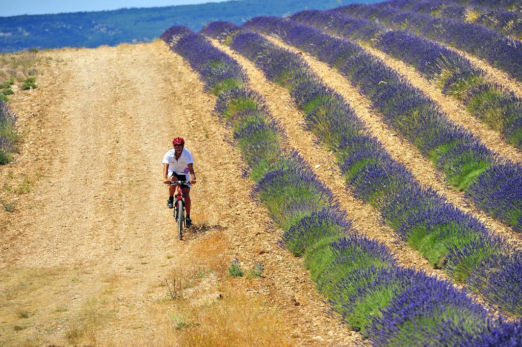 Готель Vvf Drome Provence Монбрен-ле-Бен Екстер'єр фото
