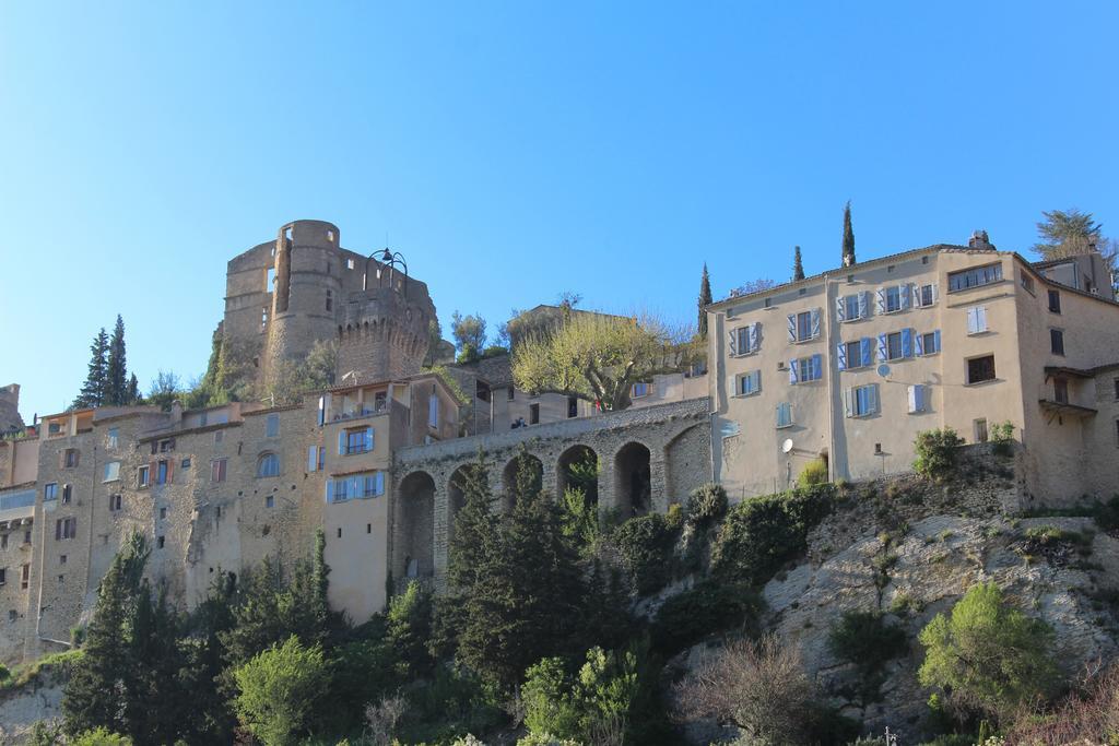 Готель Vvf Drome Provence Монбрен-ле-Бен Екстер'єр фото