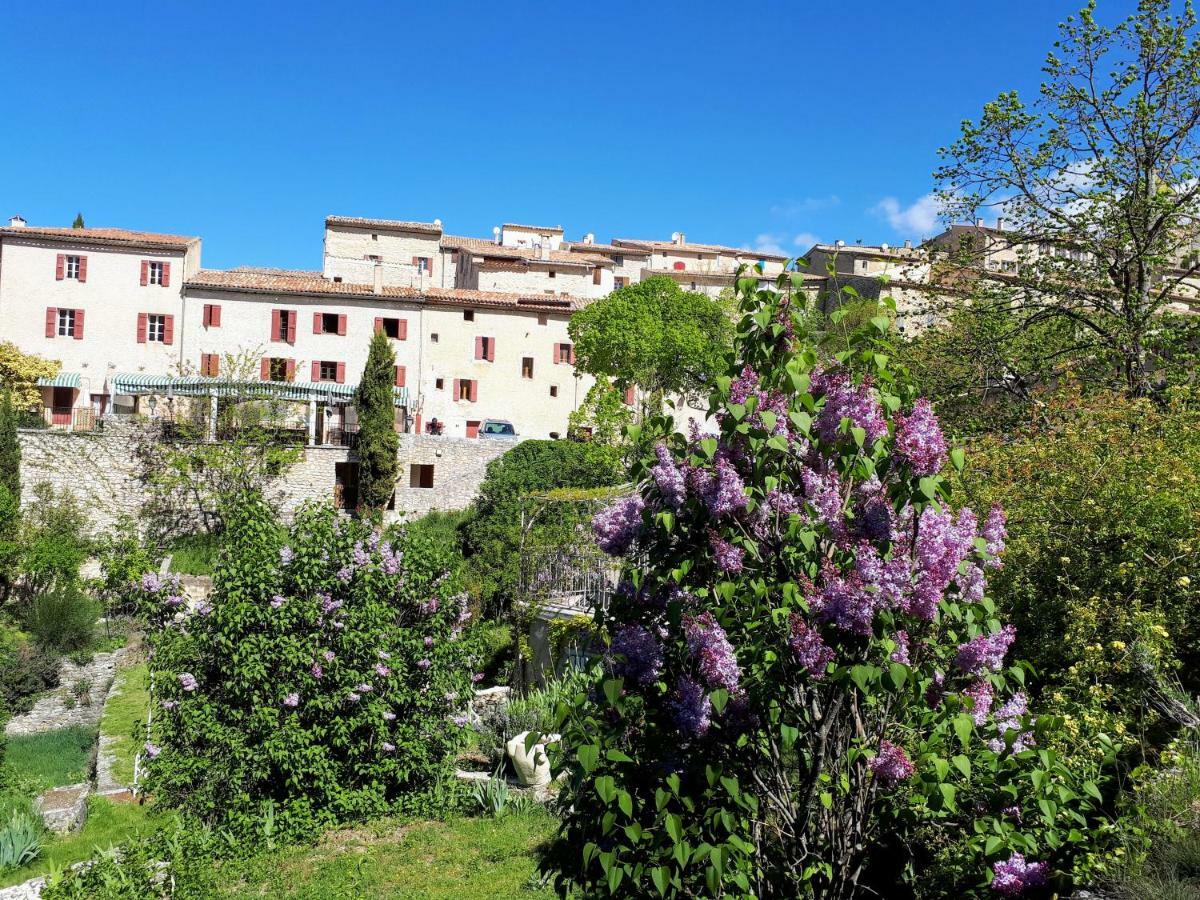 Готель Vvf Drome Provence Монбрен-ле-Бен Екстер'єр фото
